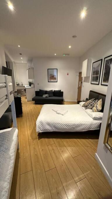 Sleep 6 Piccadilly Grand In London Vr5 Apartamento Exterior foto